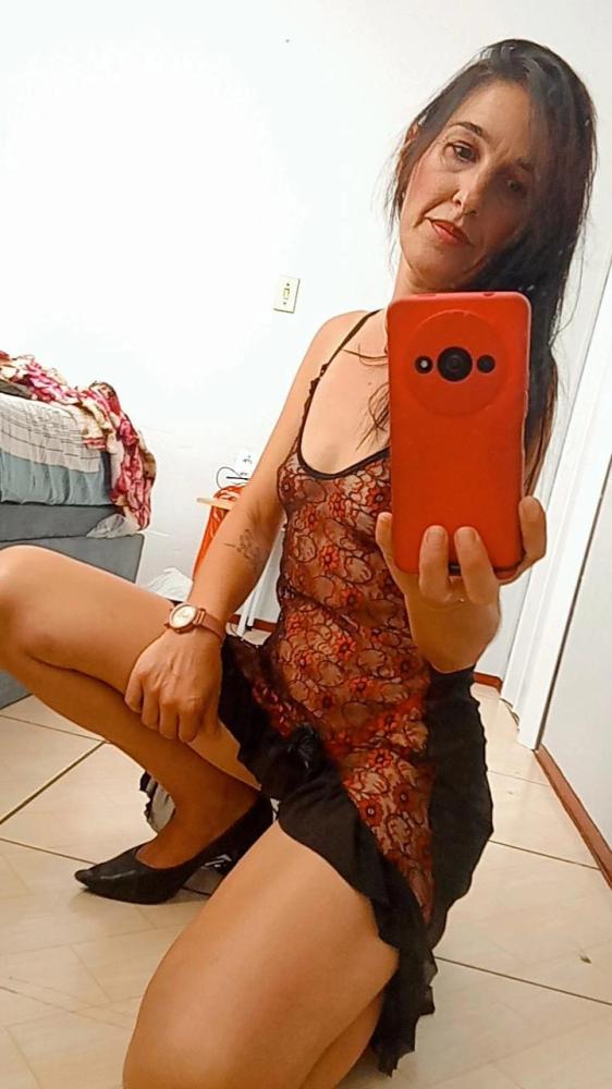 Acompanhantes em  - 